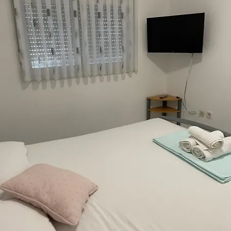 Rudi I Ljubica Apartmán Murter