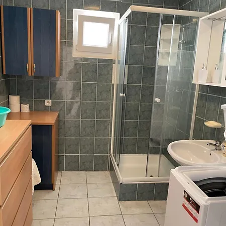 Rudi I Ljubica Apartmán *