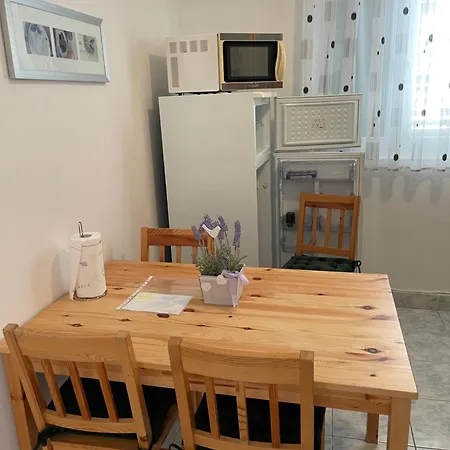 Rudi I Ljubica Apartmán *
